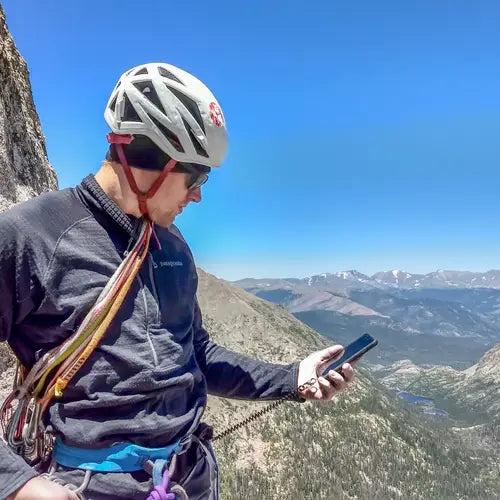 Nite Ize Hitch® Phone Anchor + Tether